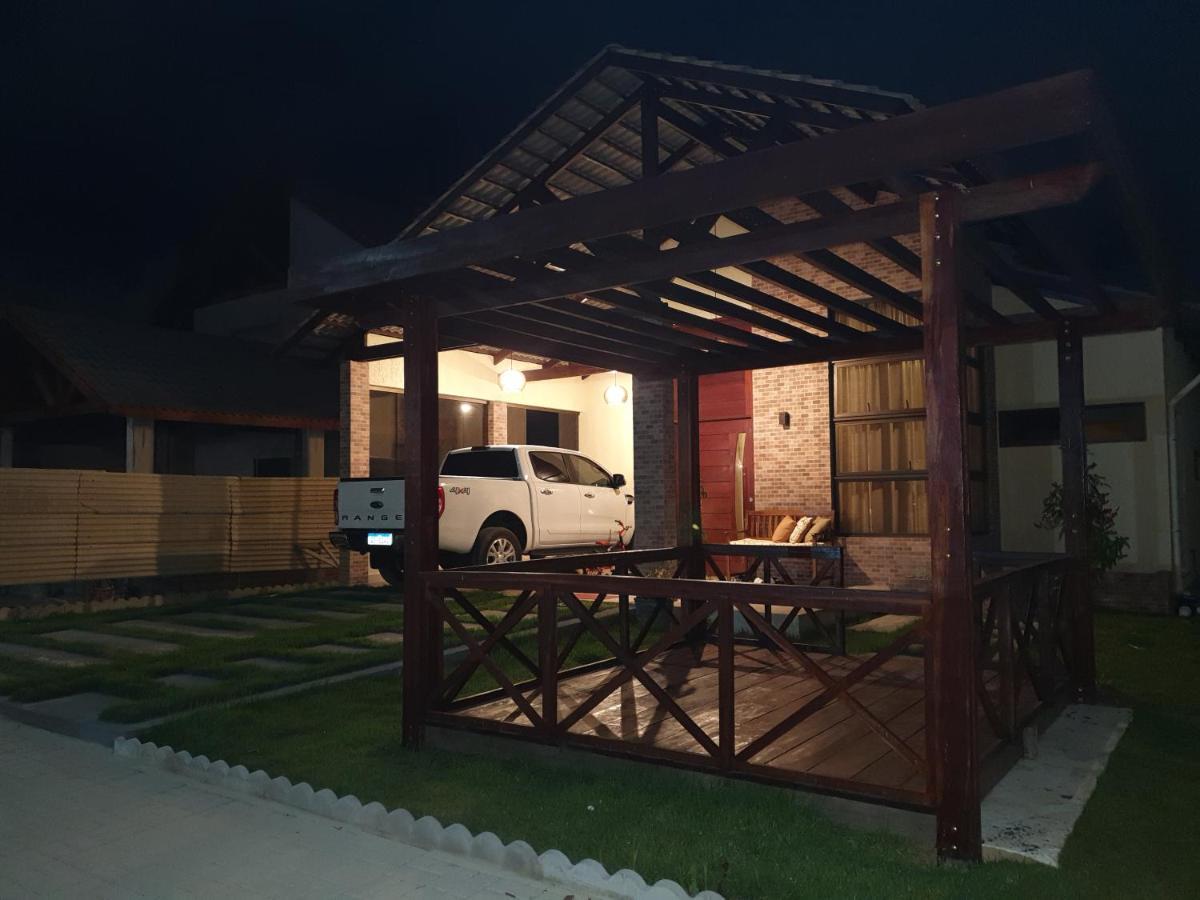 Chale De Campo Em Condominio Fechado บานาเนย์รัส ภายนอก รูปภาพ